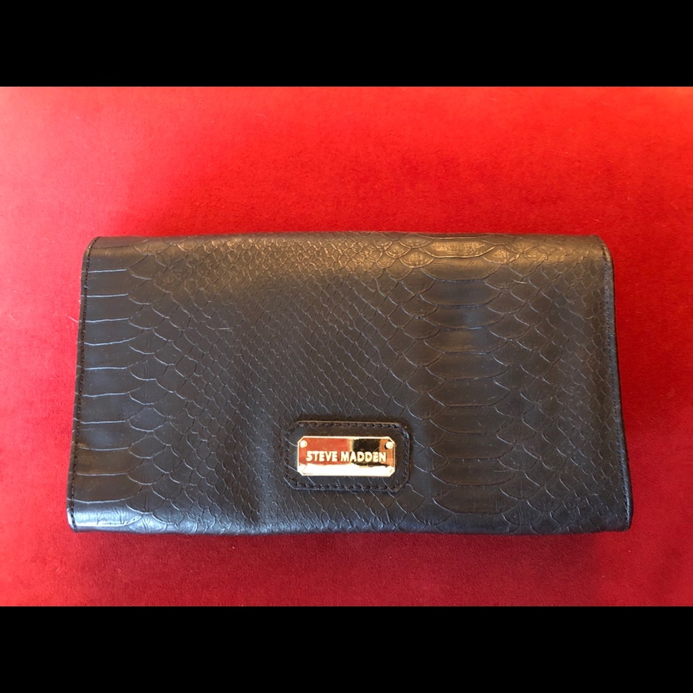 Steve Madden Clutch